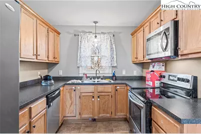 133 South Street, Elkin, NC 28621 - Photo 8