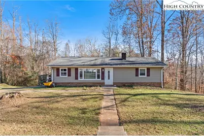 133 South Street, Elkin, NC 28621 - Photo 1