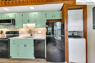 104 Hornbeam Rd, Beech Mountain, NC 28604 - Photo 6