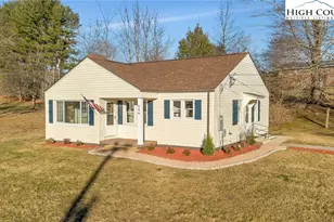 566 Buck Mountain Cir, West Jefferson, NC 28694 - Photo 44