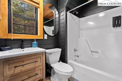 100 Bear Den Mountain View Drive, Spruce Pine, NC 28777 - Photo 16