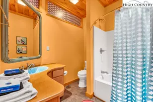 423 Wolf Den Ln, Lenoir, NC 28645 - Photo 34