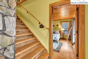 423 Wolf Den Ln, Lenoir, NC 28645 - Photo 16