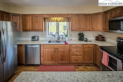 934 Chetola Lake Drive #3, Blowing Rock, NC 28605 - Photo 22