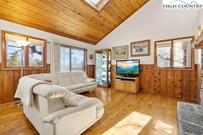 1300 Laurel Lane, Blowing Rock, NC 28605 - Photo 14