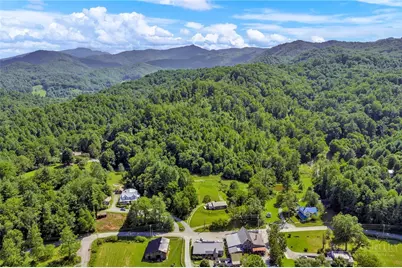 3606 Nc Highway 194 S, Sugar Grove, NC 28679 - Photo 10