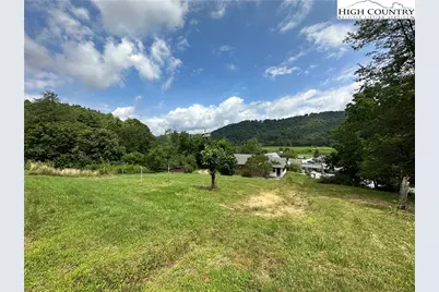 3606 Nc Highway 194 S, Sugar Grove, NC 28679 - Photo 16