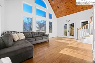 466 Day Spring Dr, Boone, NC 28607 - Photo 10