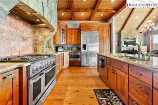 109 W Shamrock Ln, Beech Mountain, NC 28604 - Photo 18