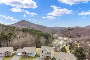 513 Townhomes Pl, Boone, NC 28607 - Photo 4