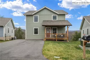 513 Townhomes Pl, Boone, NC 28607 - Photo 2