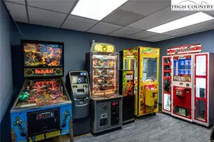 301 Pinnacle Inn Rd, Beech Mountain, NC 28604 - Photo 30