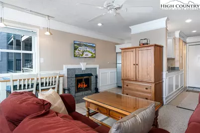 301 Pinnacle Inn Road #1203, Beech Mountain, NC 28604 - Photo 2