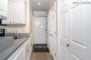 301 Pinnacle Inn Rd, Beech Mountain, NC 28604 - Photo 8