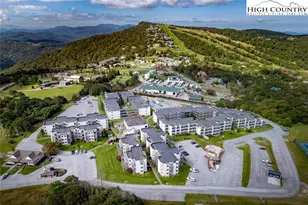 301 Pinnacle Inn Rd, Beech Mountain, NC 28604 - Photo 2