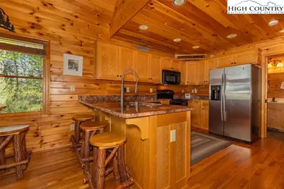 142 Fawn Lane, Purlear, NC 28665 - Photo 22