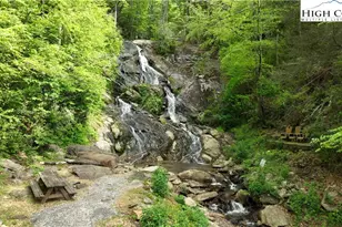 142 Fawn Ln, Purlear, NC 28665 - Photo 36