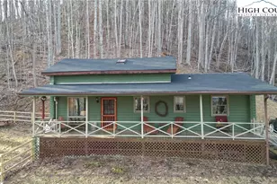 820 Willow Mountain Dr, Vilas, NC 28692 - Photo 2