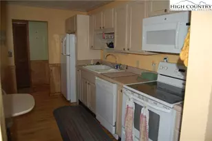 72 Robin Cir, Newland, NC 28657 - Photo 8