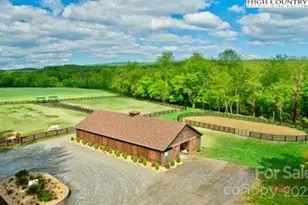 1989 Johns Ridge Pkwy, Lenoir, NC 28645 - Photo 44