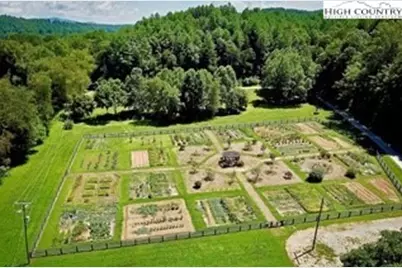 1989 Johns Ridge Parkway, Lenoir, NC 28645 - Photo 50