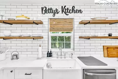 389 Highland Drive, Sparta, NC 28675 - Photo 38