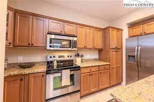 120 Pleasant View Blvd, Sugar Mountain, NC 28604 - Photo 28