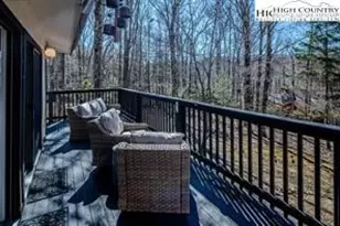 811 Pine Ridge Rd, Beech Mountain, NC 28604 - Photo 26