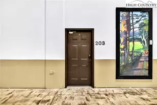 215 S Jefferson Station Pl, West Jefferson, NC 28694 - Photo 6