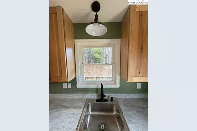 6383 Nc 88 W Highway, Warrensville, NC 28693 - Photo 10