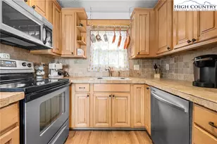 313 Mariah Cir, Beech Mountain, NC 28604 - Photo 14