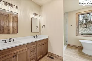 761 Foxfire Dr, Banner Elk, NC 28604 - Photo 32