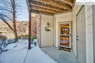 136-D Wapiti Way, Banner Elk, NC 28604 - Photo 4