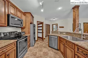 136-D Wapiti Way, Banner Elk, NC 28604 - Photo 10