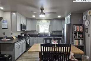 325 Sawyers Rd, Warrensville, NC 28693 - Photo 20