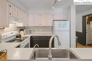 301 Pinnacle Inn Rd, Banner Elk, NC 28604 - Photo 12