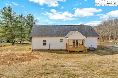 308 Fieldstone Way, Fleetwood, NC 28626 - Photo 4