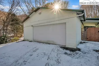 6670 Hickory Nut Gap Road, Banner Elk, NC 28604 - Photo 38