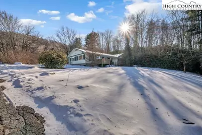 6670 Hickory Nut Gap Road, Banner Elk, NC 28604 - Photo 4