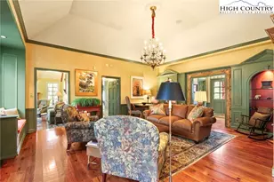 109 Rockbrook Ct, Banner Elk, NC 28604 - Photo 4