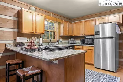 7019 Hummingbird Lane, Blowing Rock, NC 28605 - Photo 22