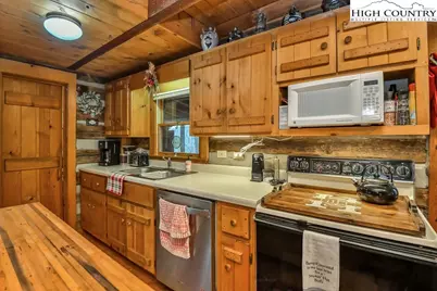 682 Stonebridge Lane, Todd, NC 28684 - Photo 4