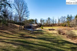 399 Crestview Mountain Dr, Ennice, NC 28623 - Photo 44