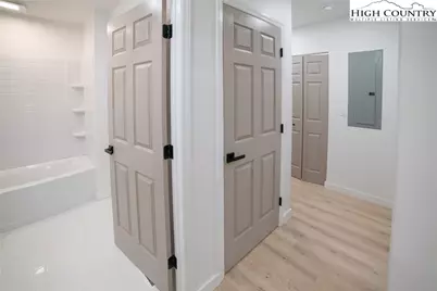 605 Vance Street, Lenoir, NC 28645 - Photo 8