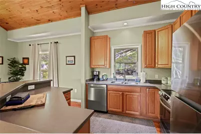 114 W Blueberry Lane, Beech Mountain, NC 28604 - Photo 14