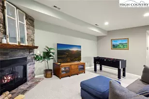 114 W Blueberry Ln, Beech Mountain, NC 28604 - Photo 32