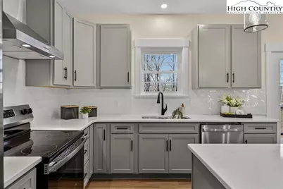 559 Memorial Park Drive, Sparta, NC 28675 - Photo 22