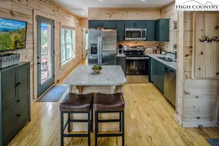 225 Oak Rd, Beech Mountain, NC 28604 - Photo 4