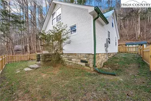 295 Jake's Mountain Rd, Deep Gap, NC 28618 - Photo 34