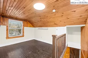 295 Jake's Mountain Rd, Deep Gap, NC 28618 - Photo 20